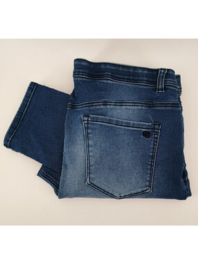 DG2 by Diane Gilman The Shaper Womens size 18PW Lift and Sculpt Soft Skinny Dark